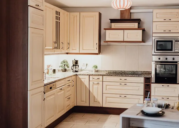 Leonie * 볼렌도르프